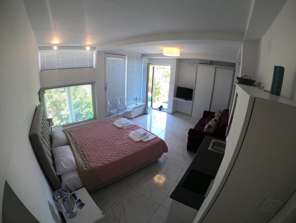 Apartment Villa Balevski โอครีด ภายนอก รูปภาพ